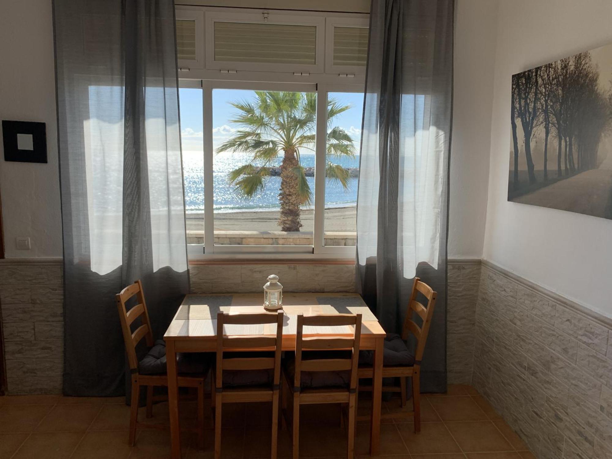 Apartamento Frente Al Mar Pedregalejo Málaga Eksteriør billede