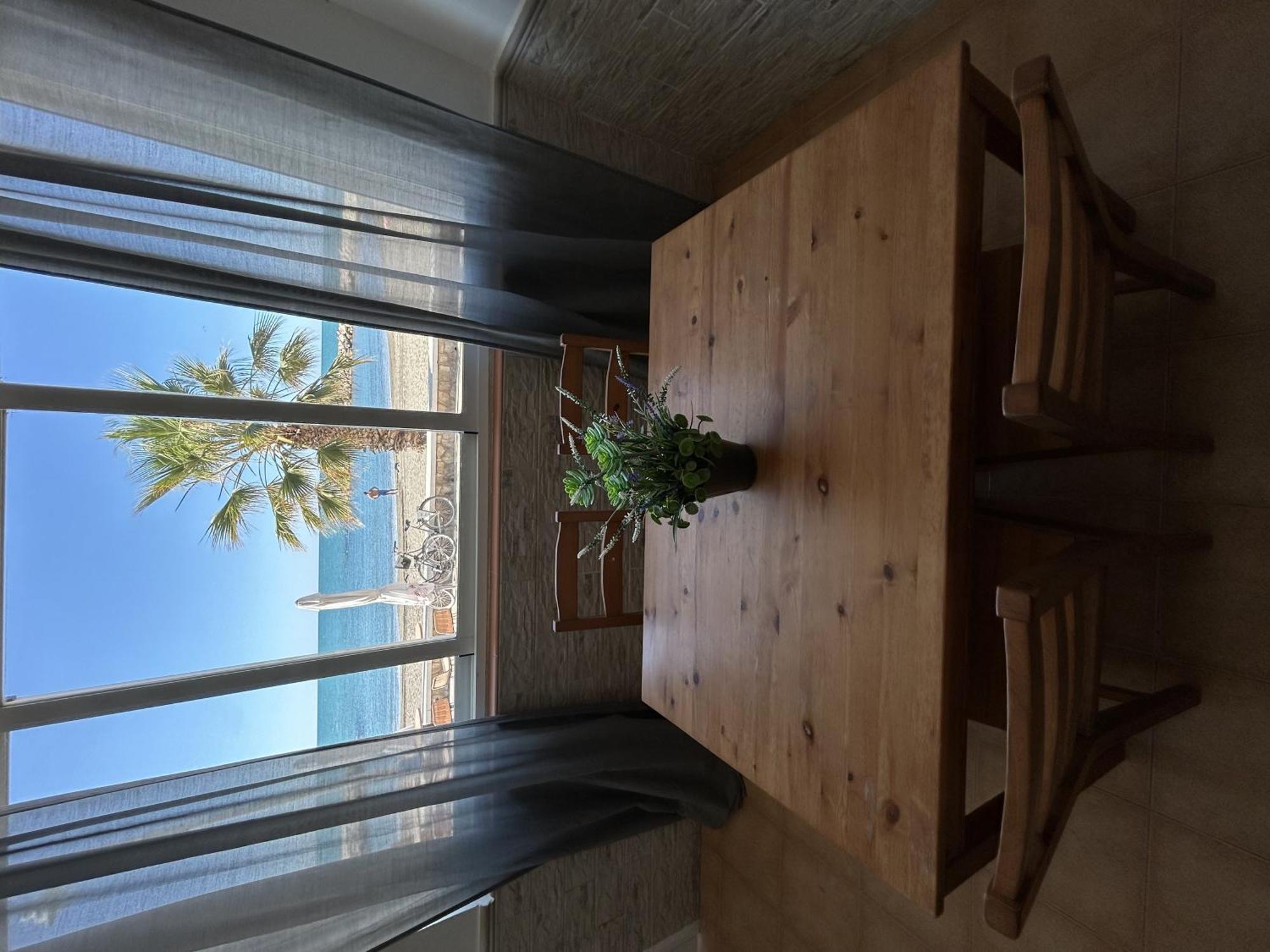 Apartamento Frente Al Mar Pedregalejo Málaga Eksteriør billede